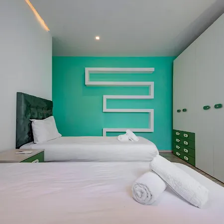公寓 Beautiful 3br Maisonette With Rooftop Terrace By 360 Estates 纳克萨
