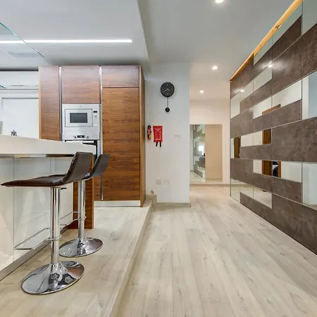 Beautiful 3br Maisonette With Rooftop Terrace By 360 Estates Naxxar
