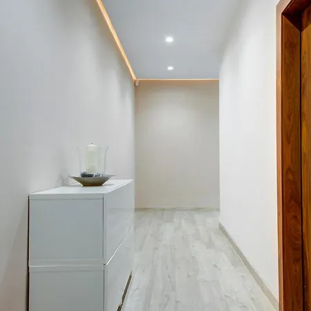 Beautiful 3br Maisonette With Rooftop Terrace By 360 Estates Appartement